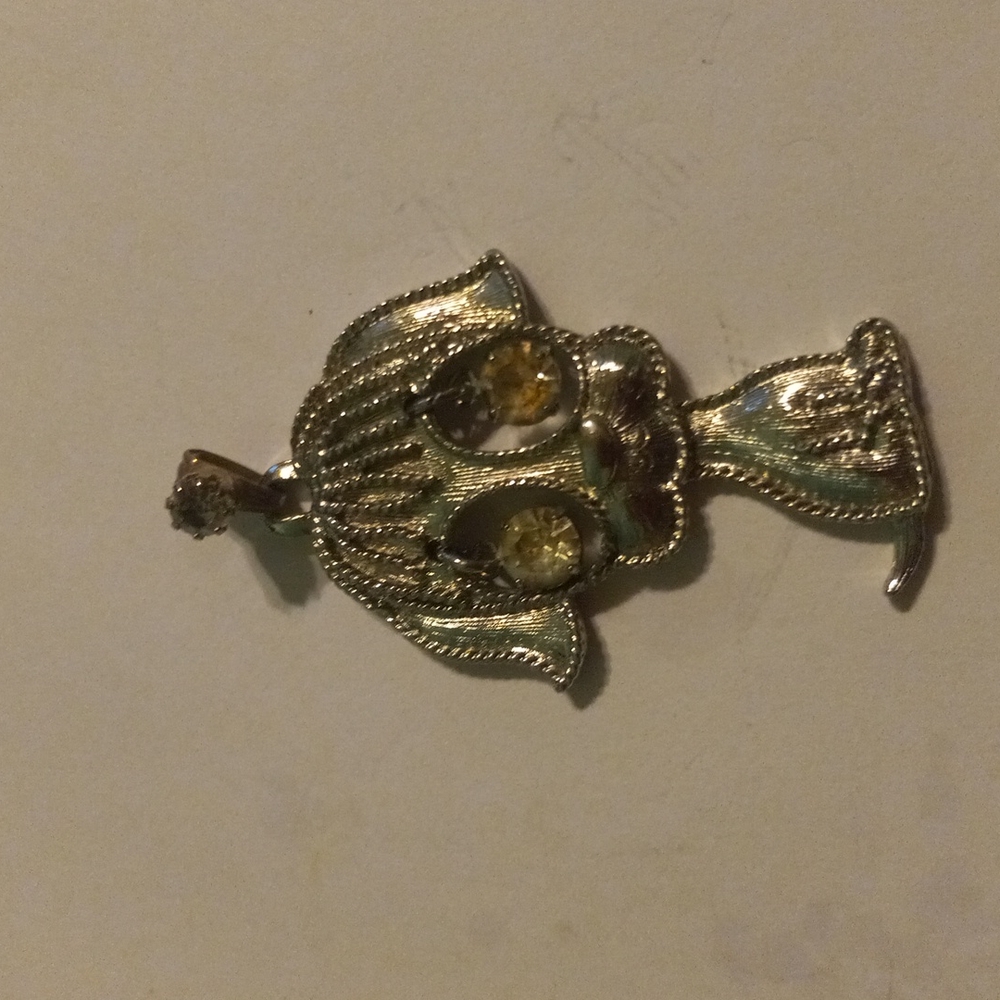 Dog pendant